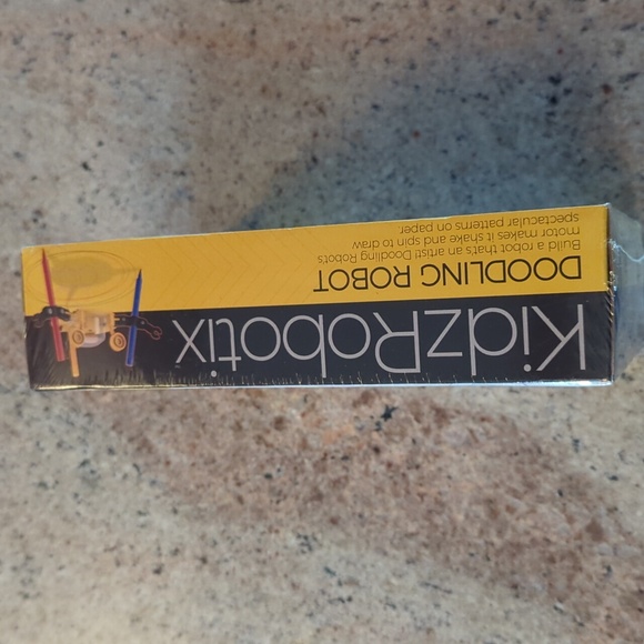 Kidz Robotics Doodling Robot Age 8+ - Picture 3 of 4